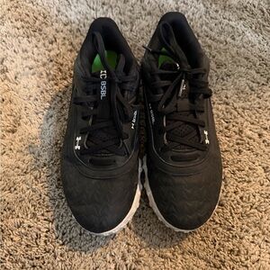 Under Armour boys Black turf Baseball Cleats